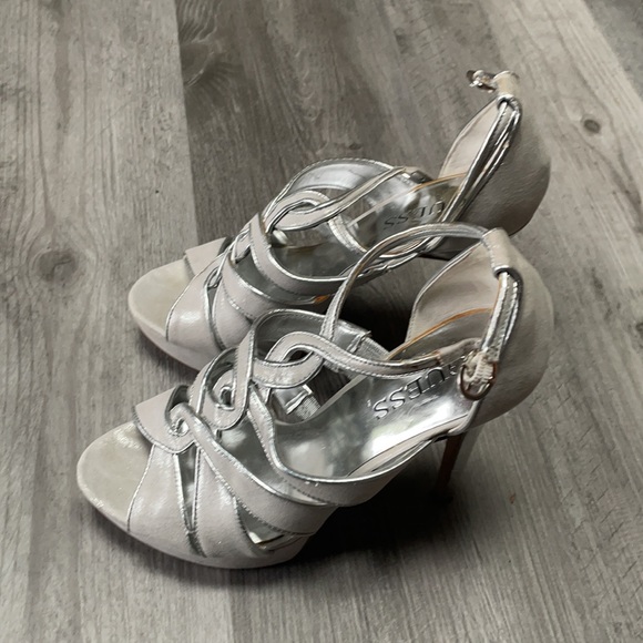 Guess heels - Picture 2 of 4
